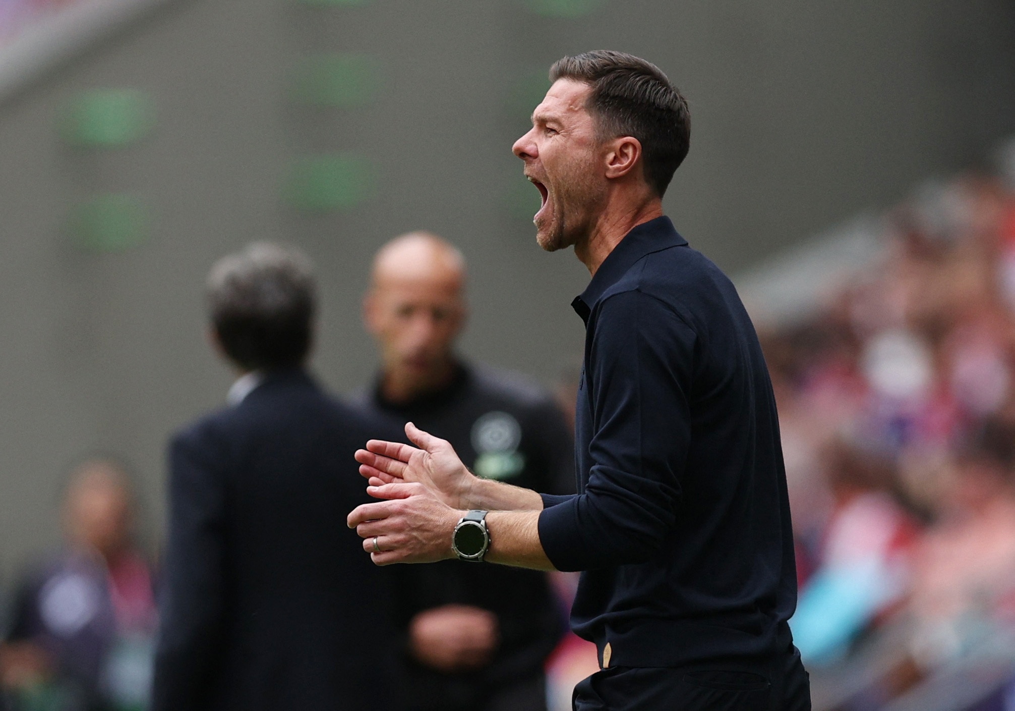 欢迎回家！官方：武汉三镇门将魏黾哲租借加盟深圳新鹏城